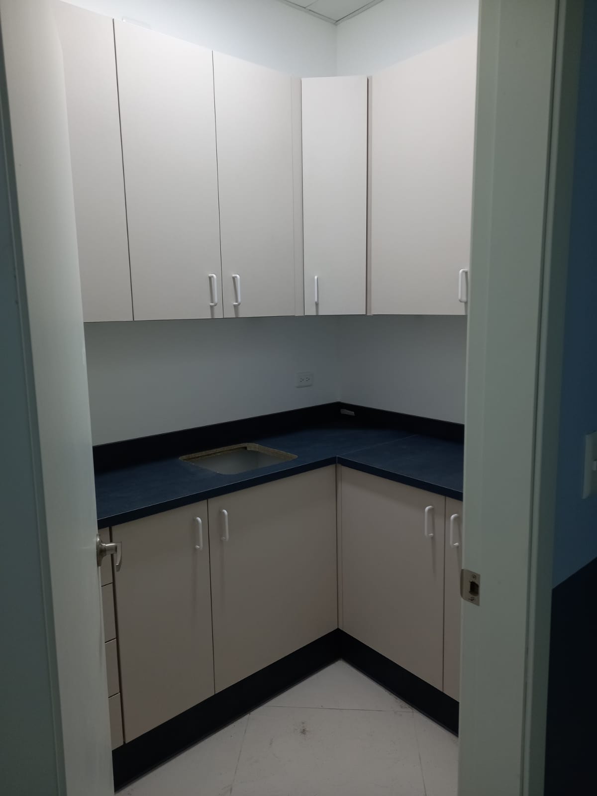 Cocinas . MUEBLES MODULARES QUITO MUEBLES FLORES