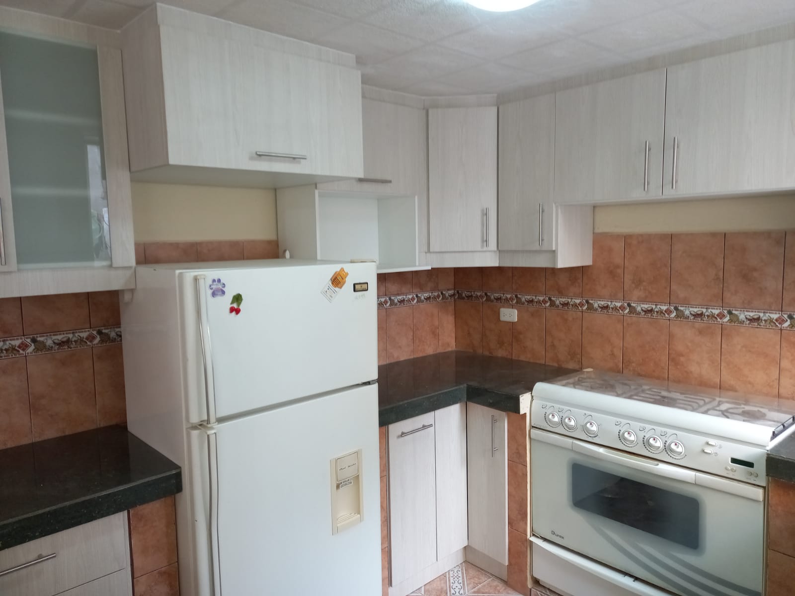 Cocinas . MUEBLES MODULARES QUITO MUEBLES FLORES